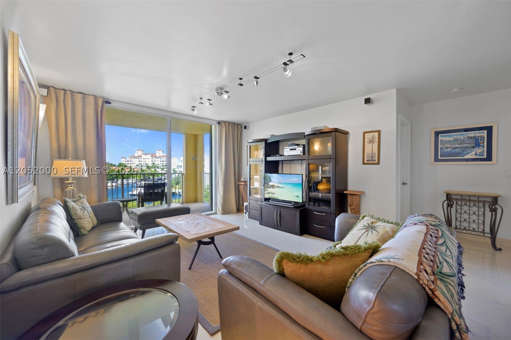 THE YACHT CLUB AT AVENTURA - Residential Lease