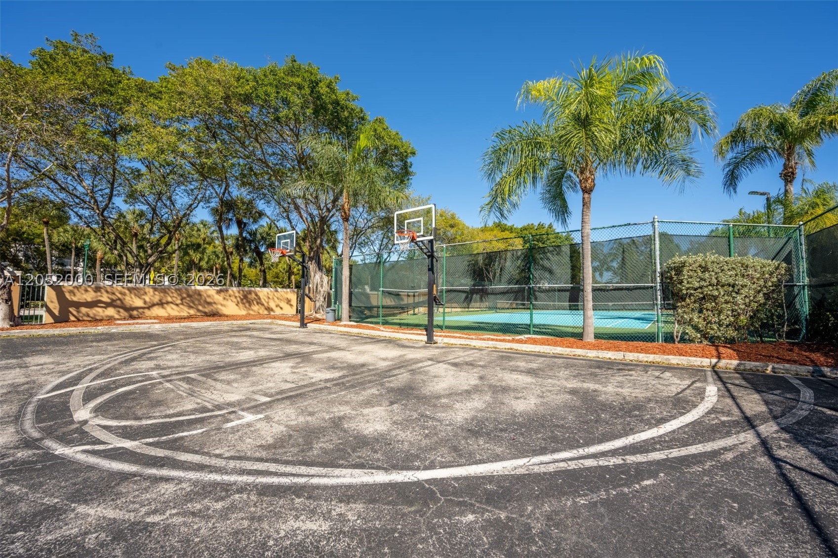 THE YACHT CLUB AT AVENTURA - Residential Lease