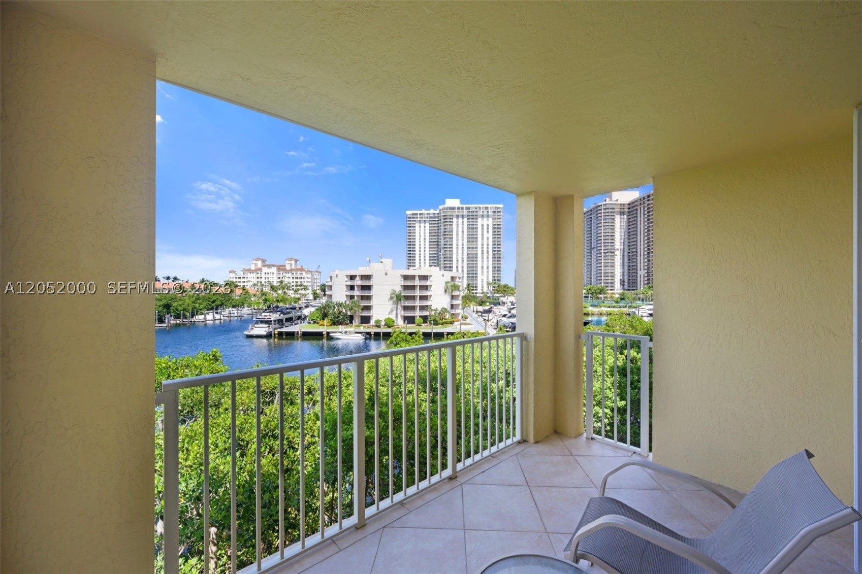 THE YACHT CLUB AT AVENTURA - Residential Lease