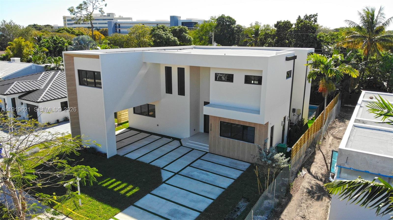 SILVER BLUFF EST-SEC B - Residential