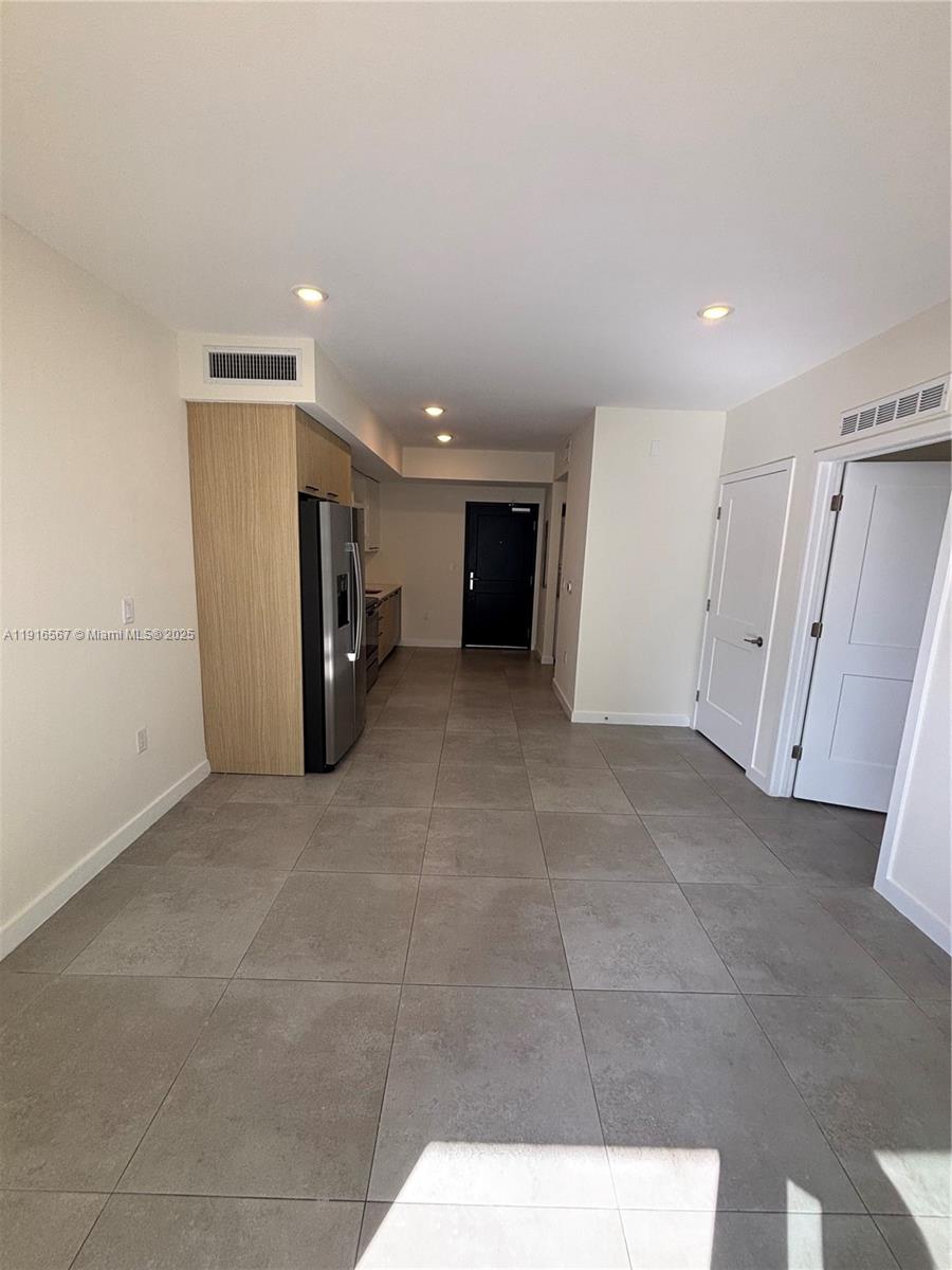 NORTH MIAMI BEACH PLACE - Residential Lease