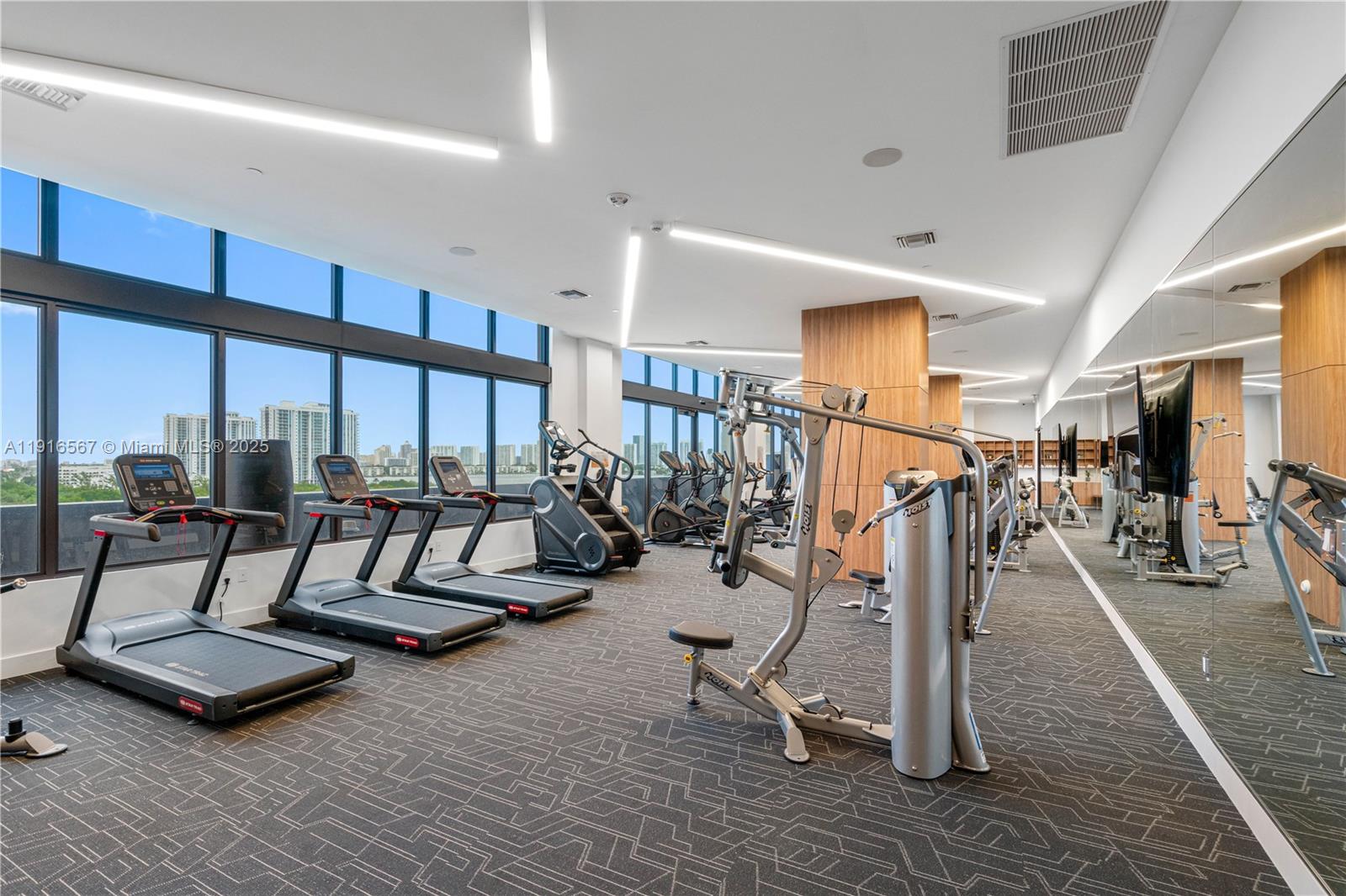 NORTH MIAMI BEACH PLACE - Residential Lease
