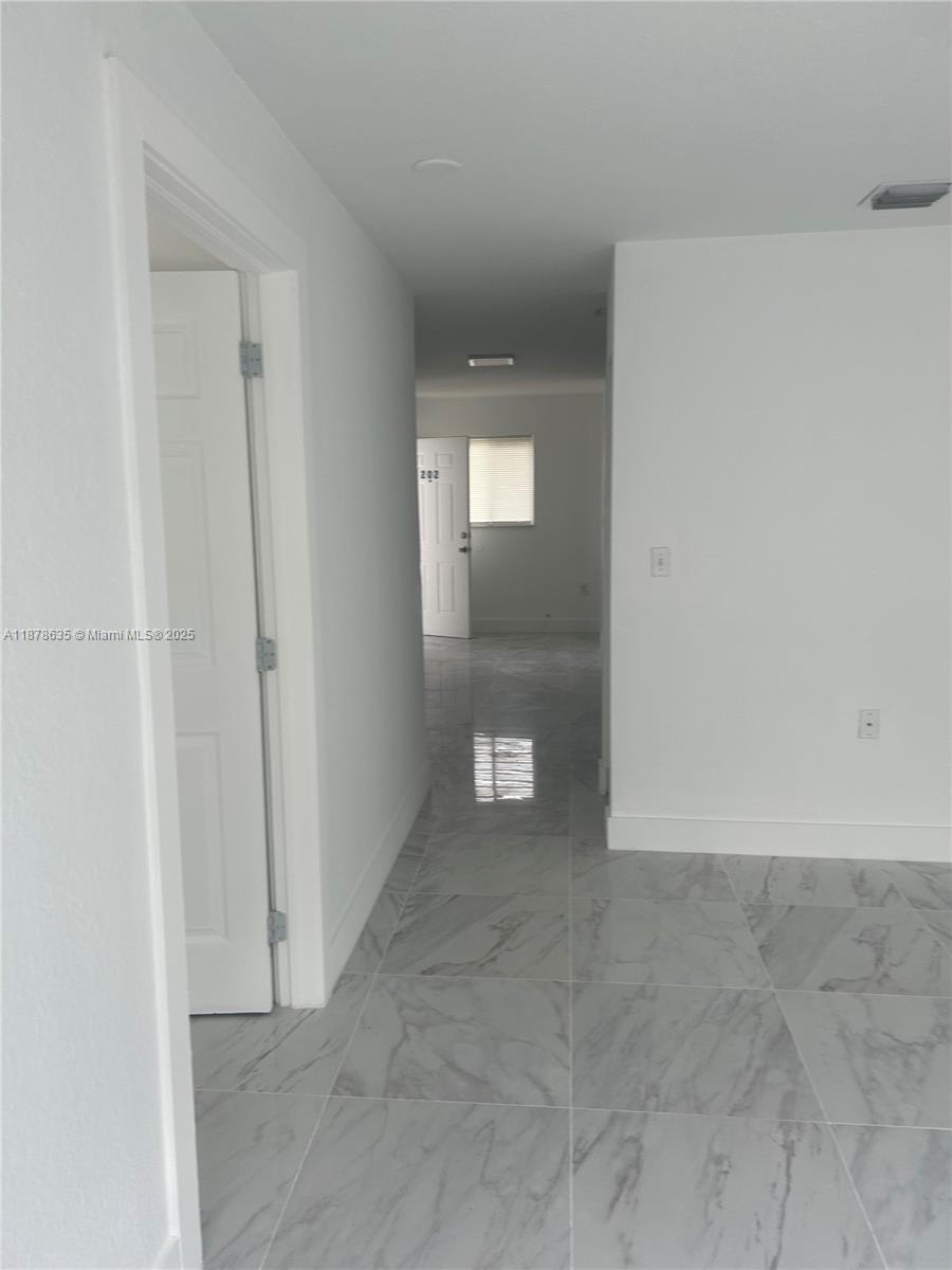 HIALEAH 11TH ADDN - Residential Lease