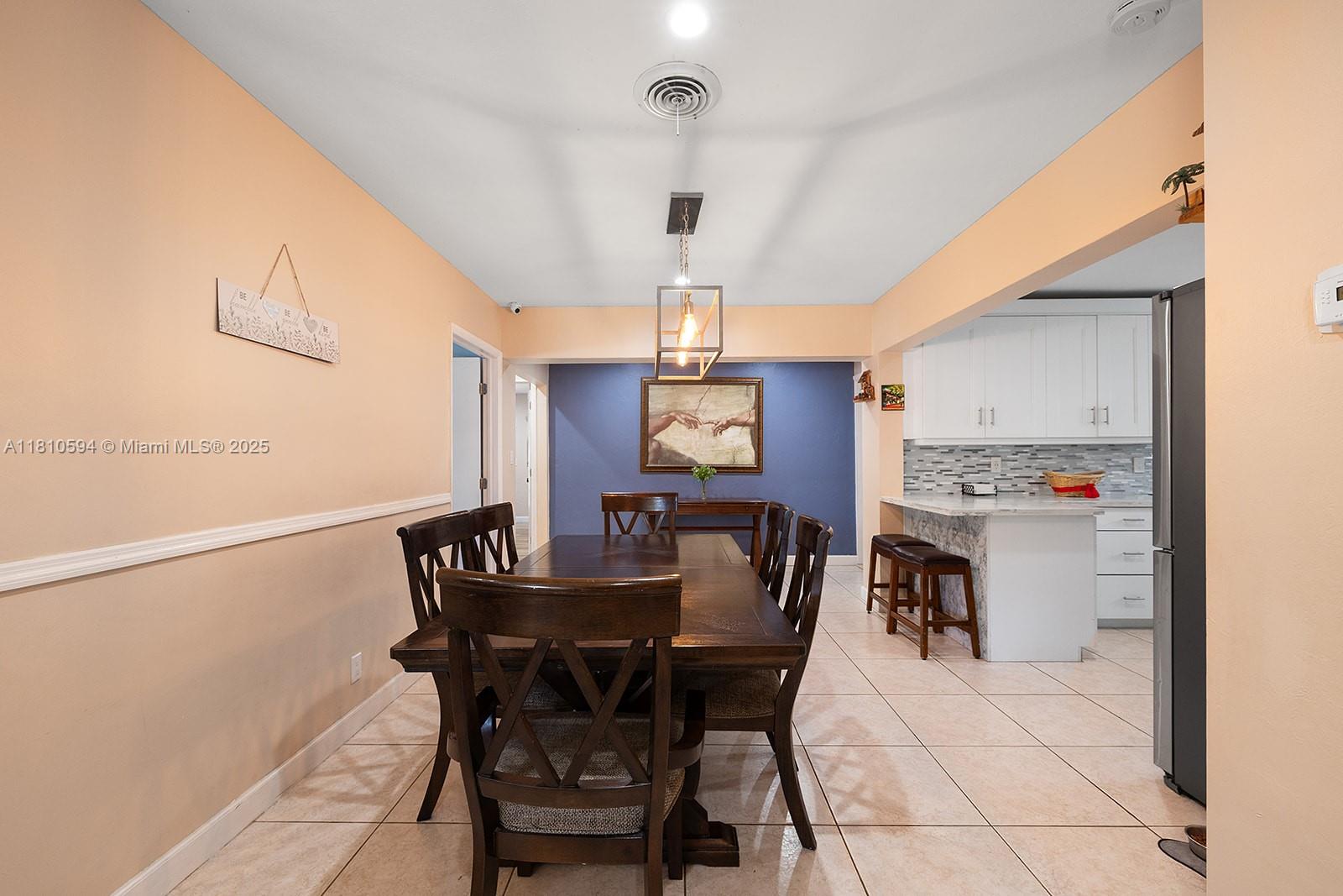 HOLLYWOOD BEACH GARDENS - Residential