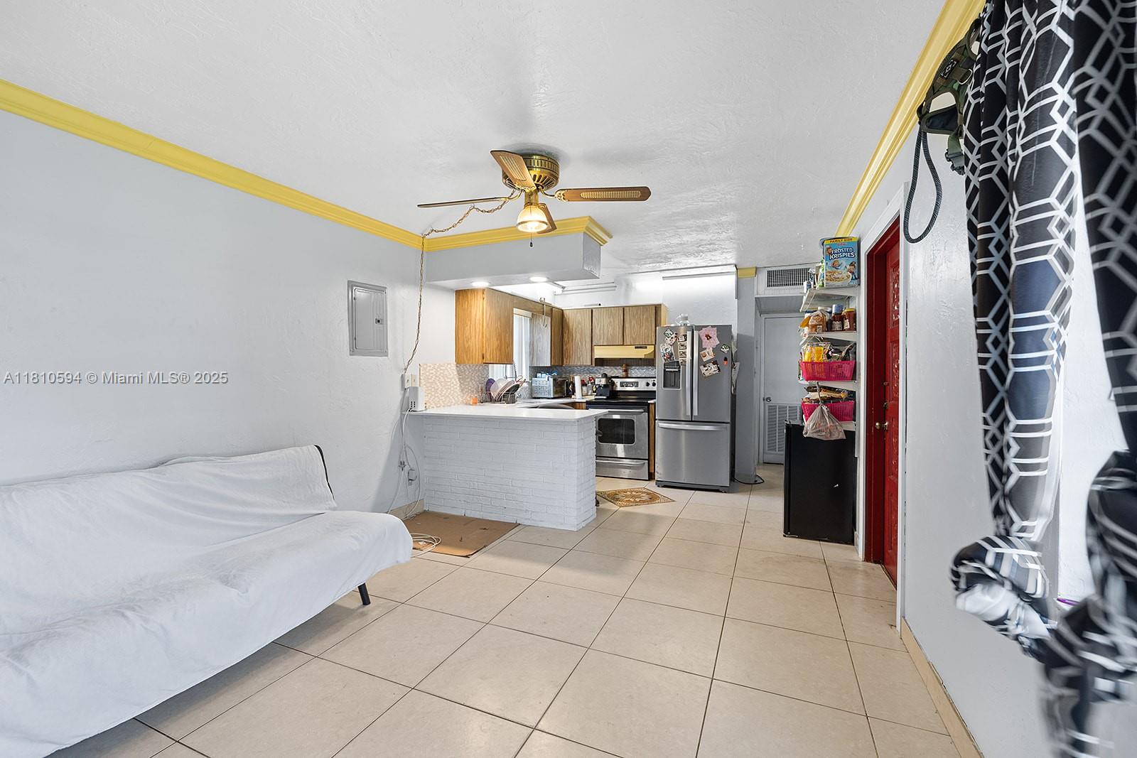 HOLLYWOOD BEACH GARDENS - Residential