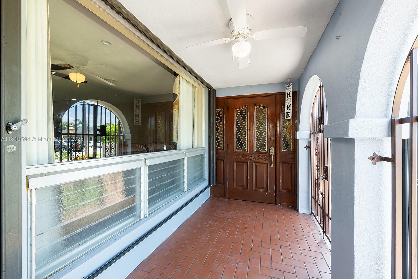HOLLYWOOD BEACH GARDENS - Residential