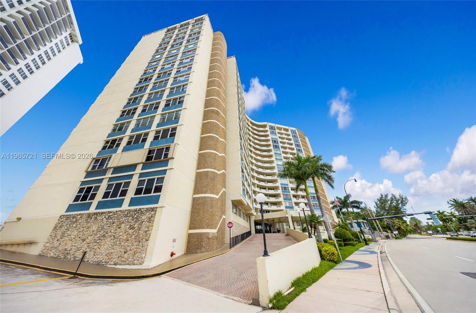 PARKER DORADO CONDO - Residential