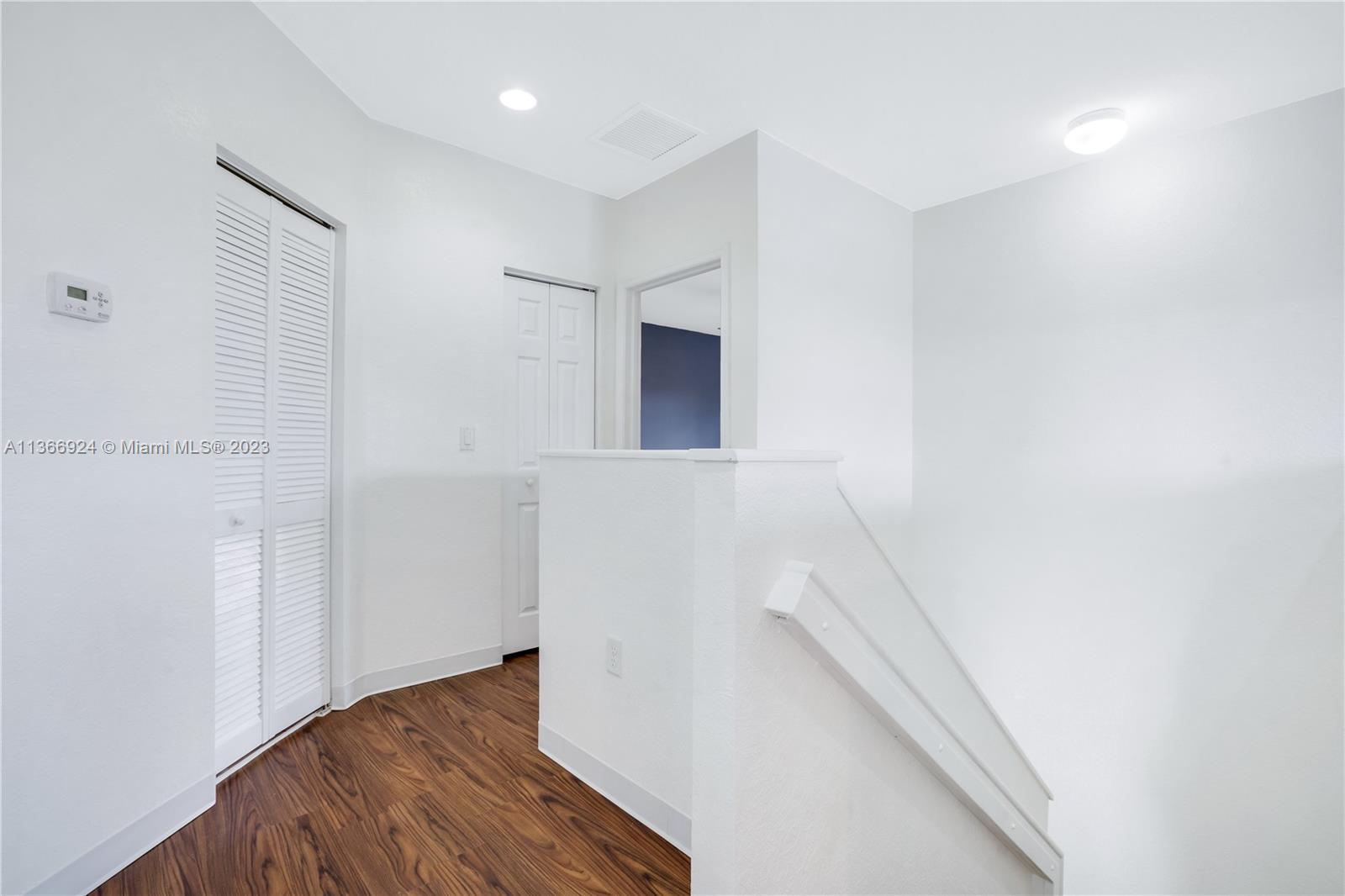 RAULS PLACE AT OASIS - Residential