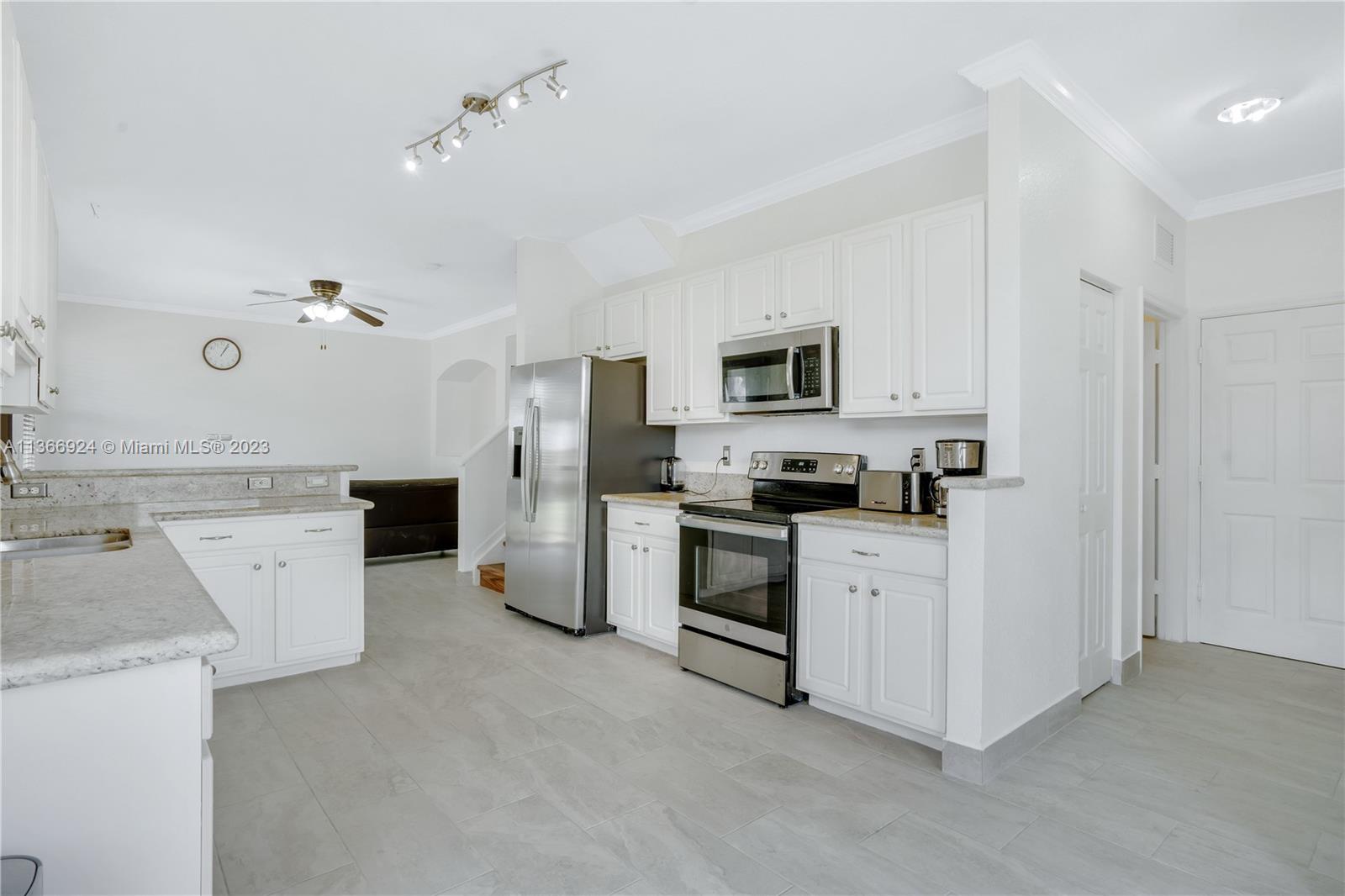 RAULS PLACE AT OASIS - Residential