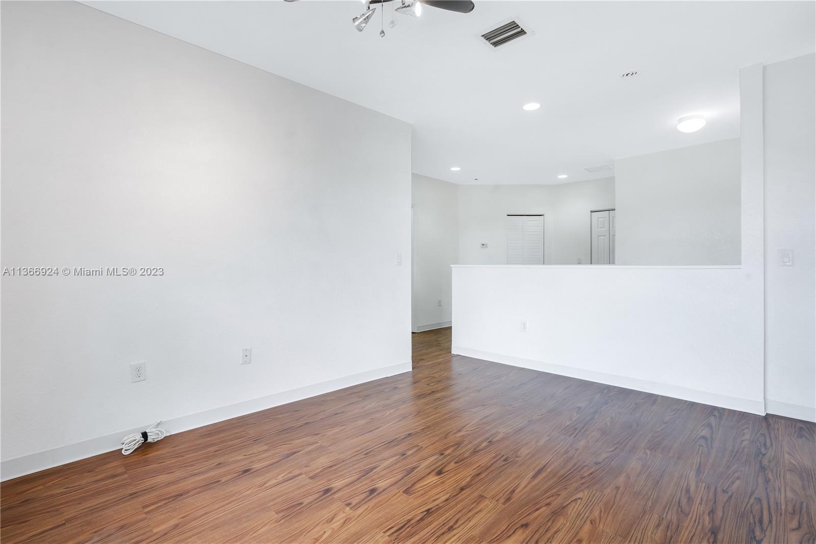 RAULS PLACE AT OASIS - Residential
