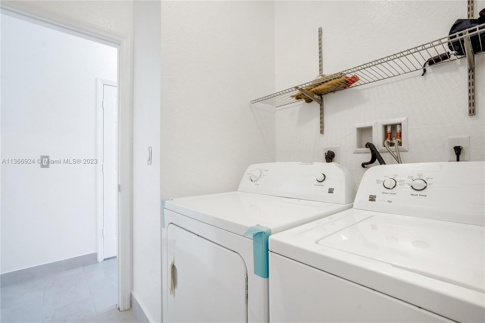 RAULS PLACE AT OASIS - Residential