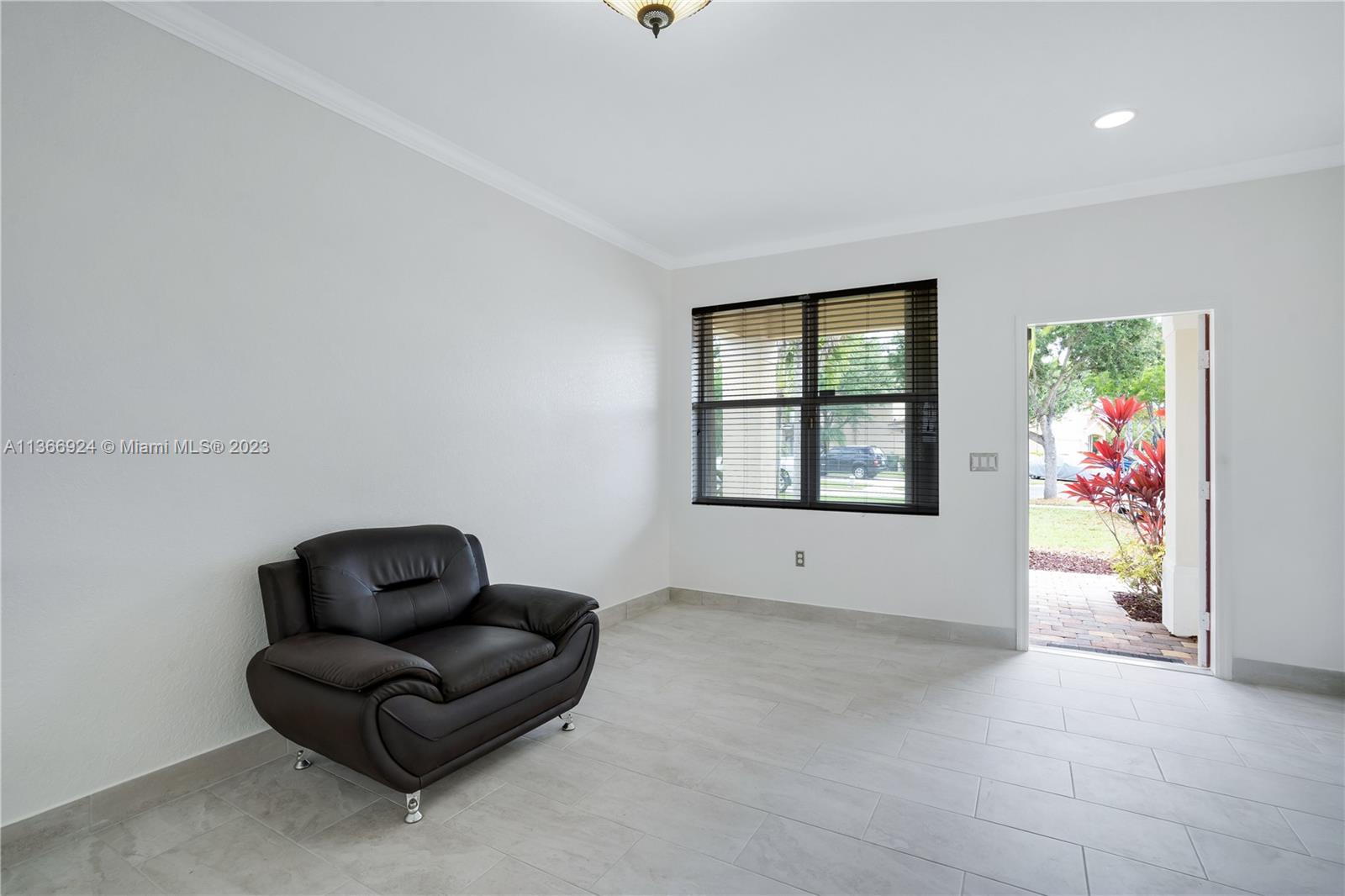 RAULS PLACE AT OASIS - Residential