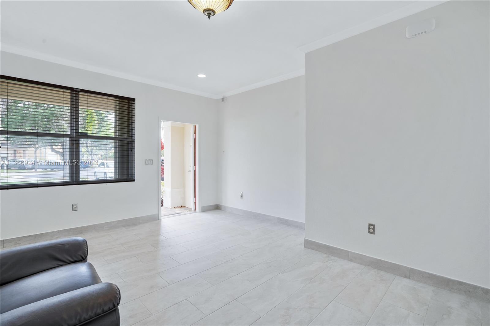 RAULS PLACE AT OASIS - Residential