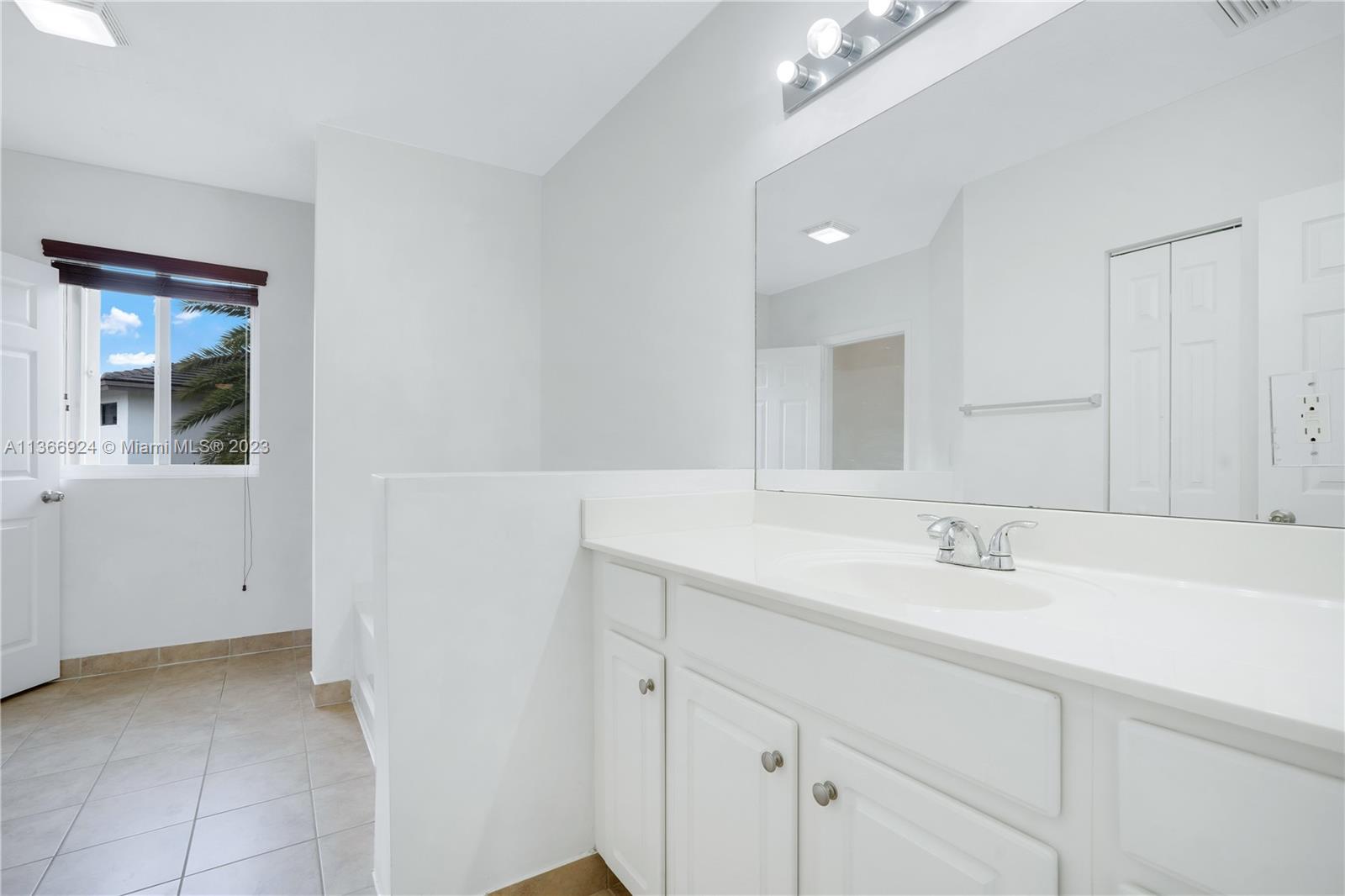 RAULS PLACE AT OASIS - Residential