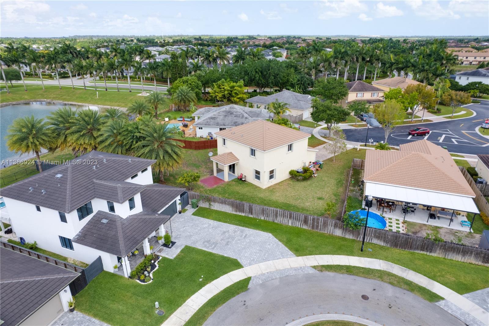 RAULS PLACE AT OASIS - Residential