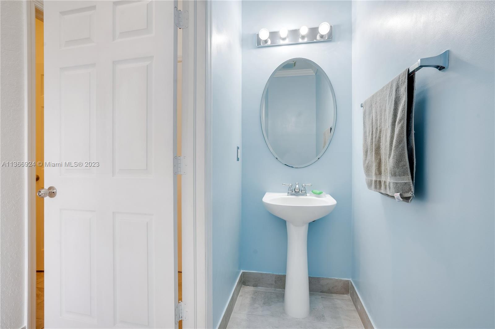 RAULS PLACE AT OASIS - Residential