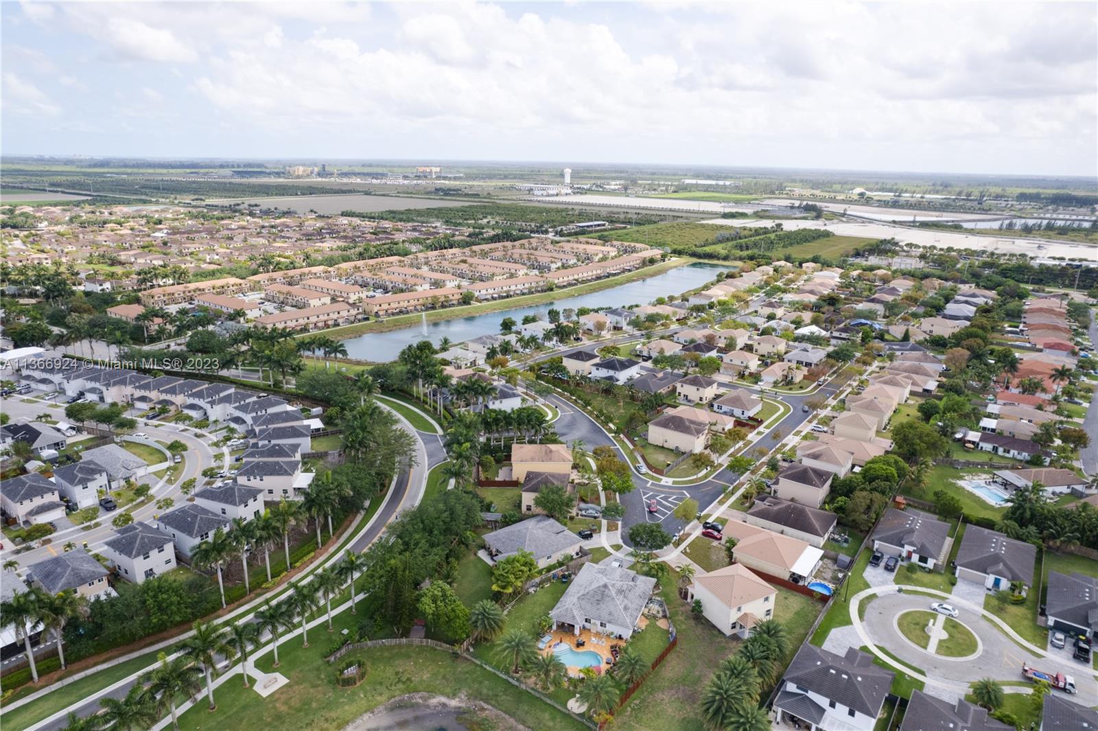 RAULS PLACE AT OASIS - Residential