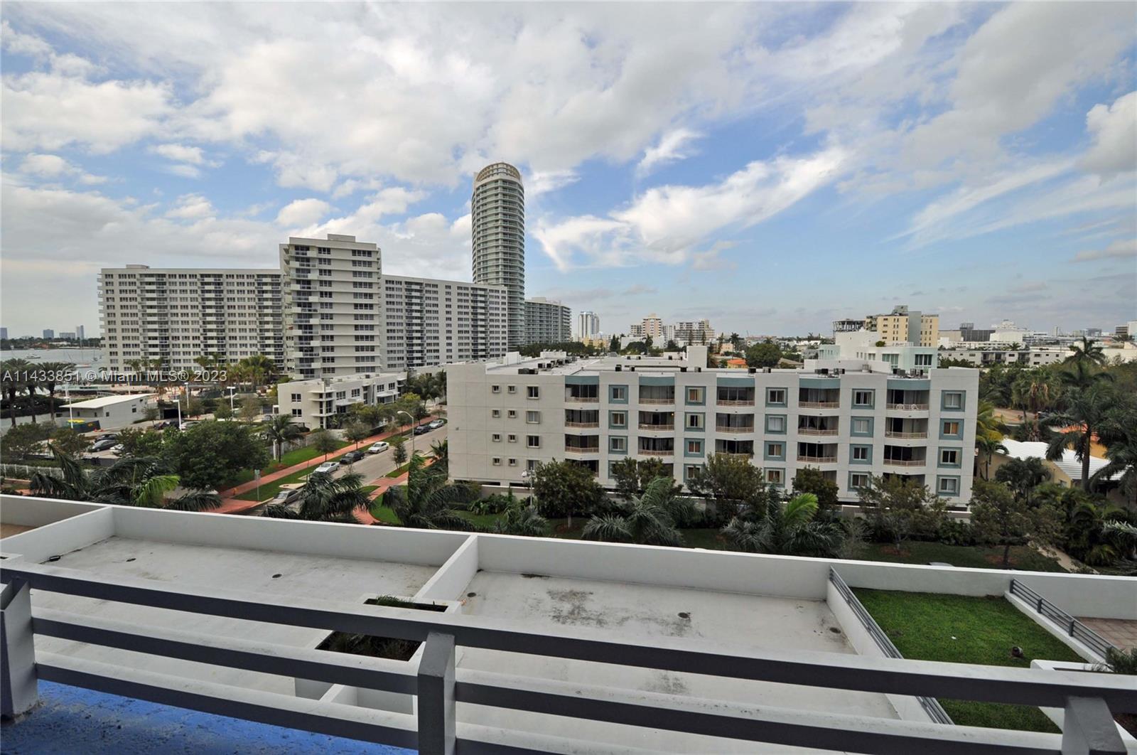 THE WAVERLY AT SOUTH BEAC - Residential Lease