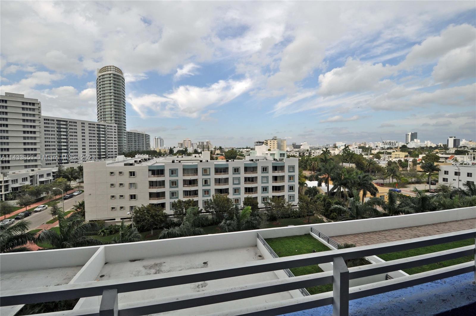 THE WAVERLY AT SOUTH BEAC - Residential Lease