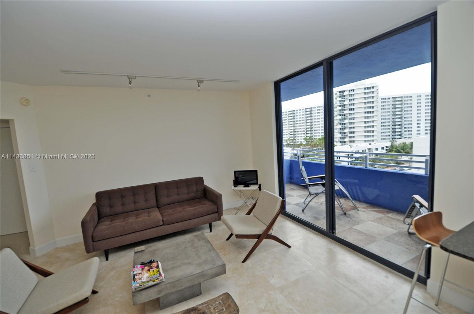 THE WAVERLY AT SOUTH BEAC - Residential Lease