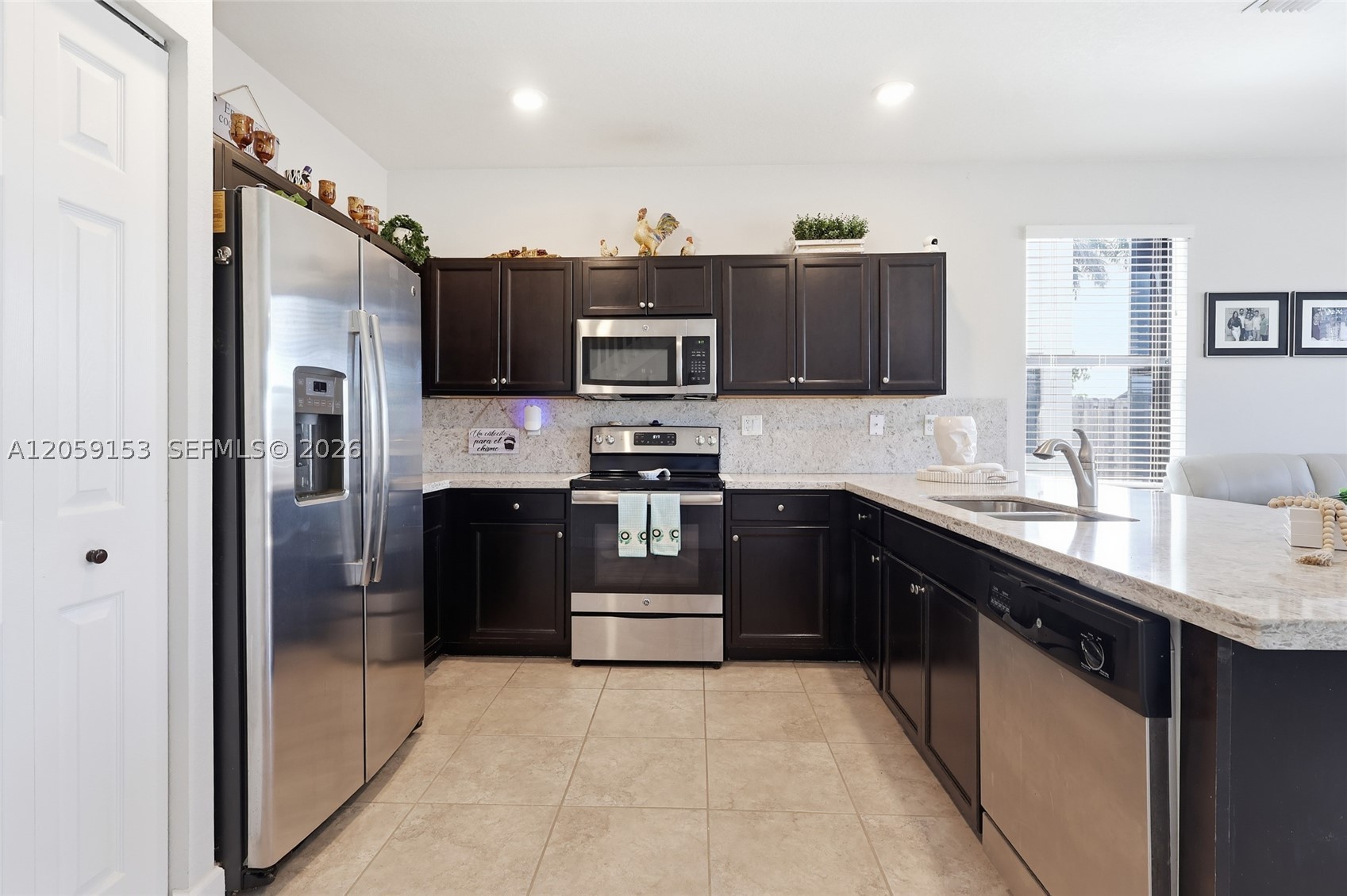 COCO PALM ESTATES - Residential