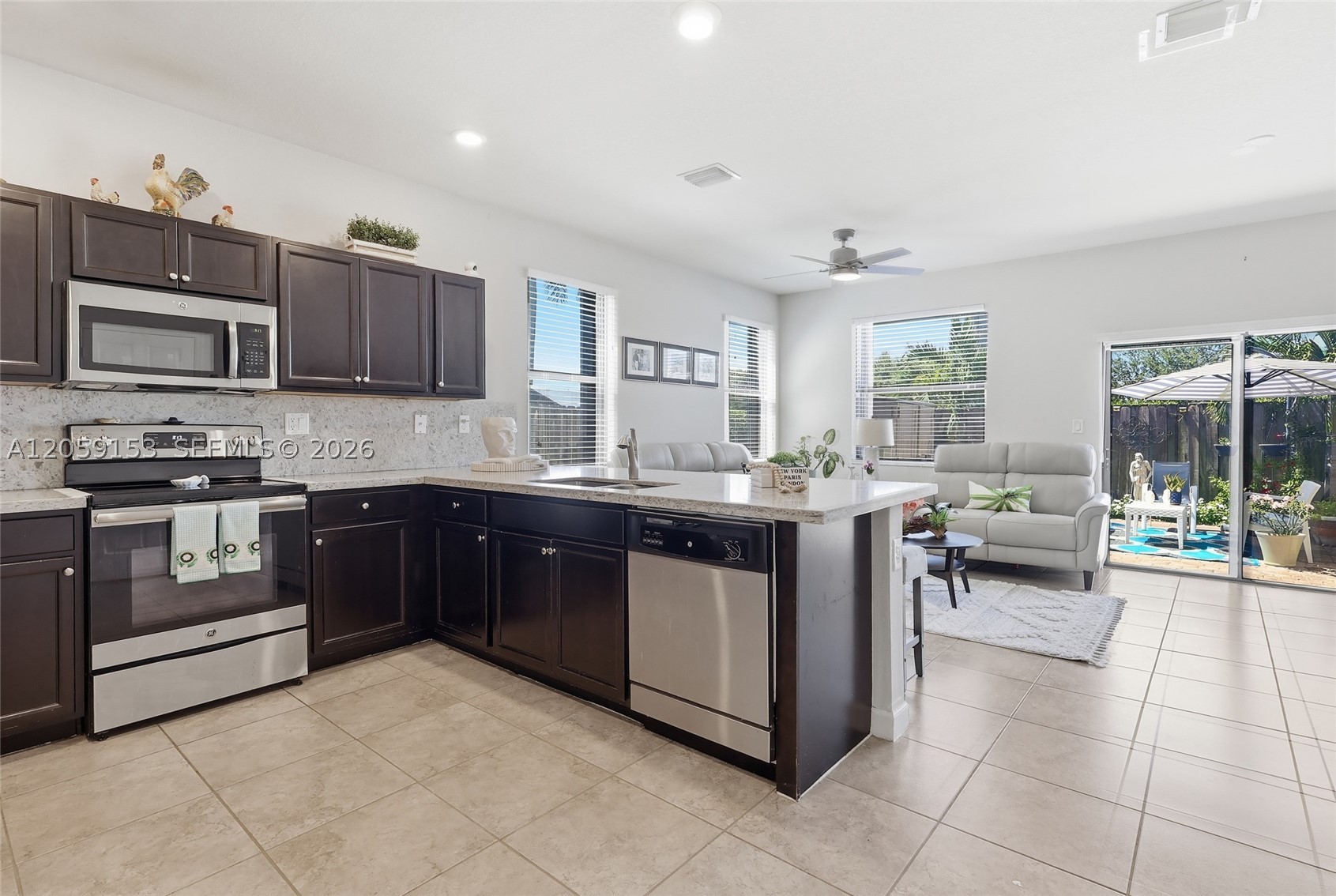 COCO PALM ESTATES - Residential