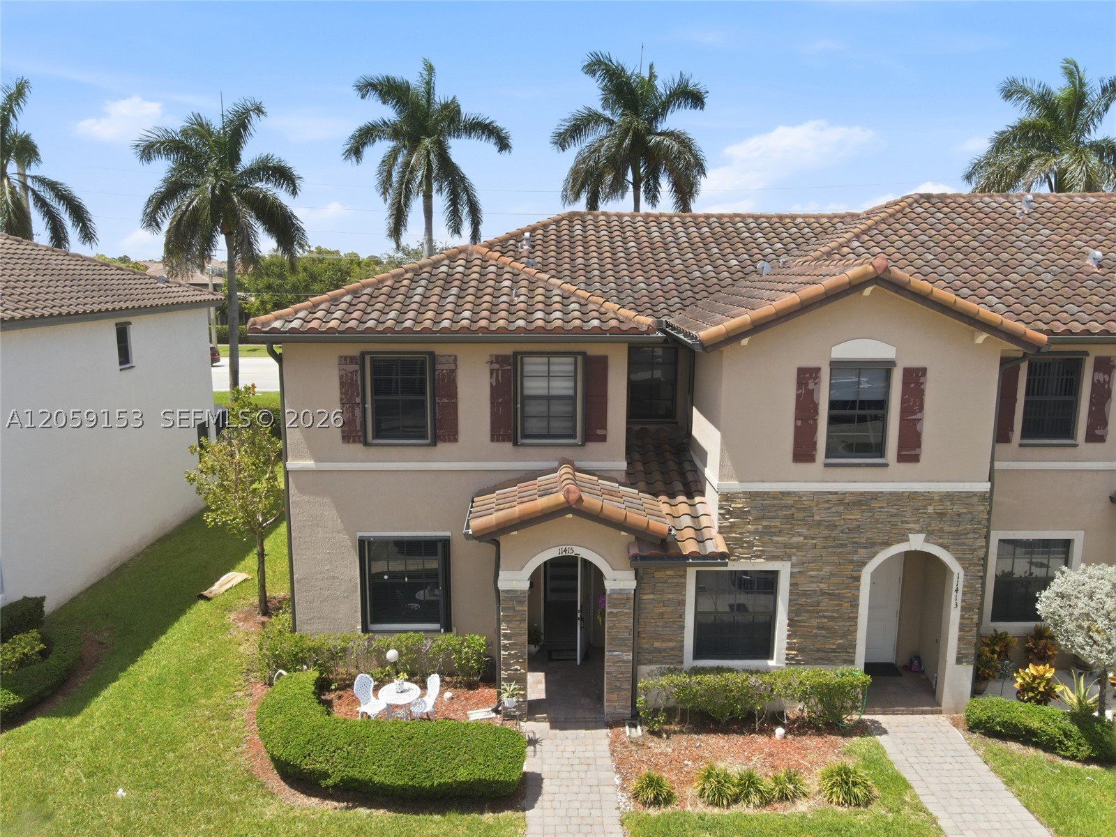 COCO PALM ESTATES - Residential