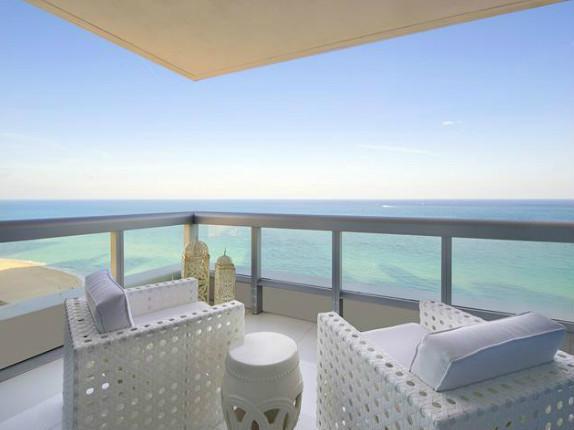 NORTH CARILLON BEACH COND - Residential Lease