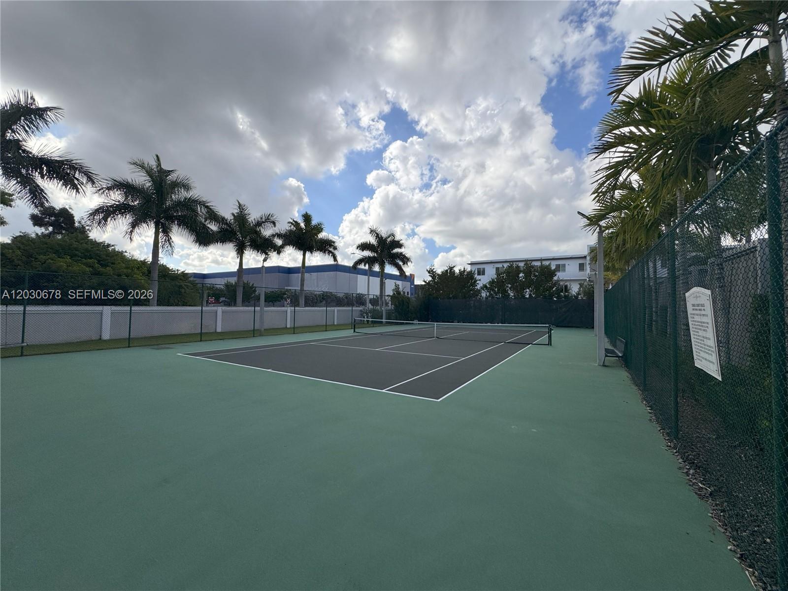 LANDMARK AT DORAL - Residential
