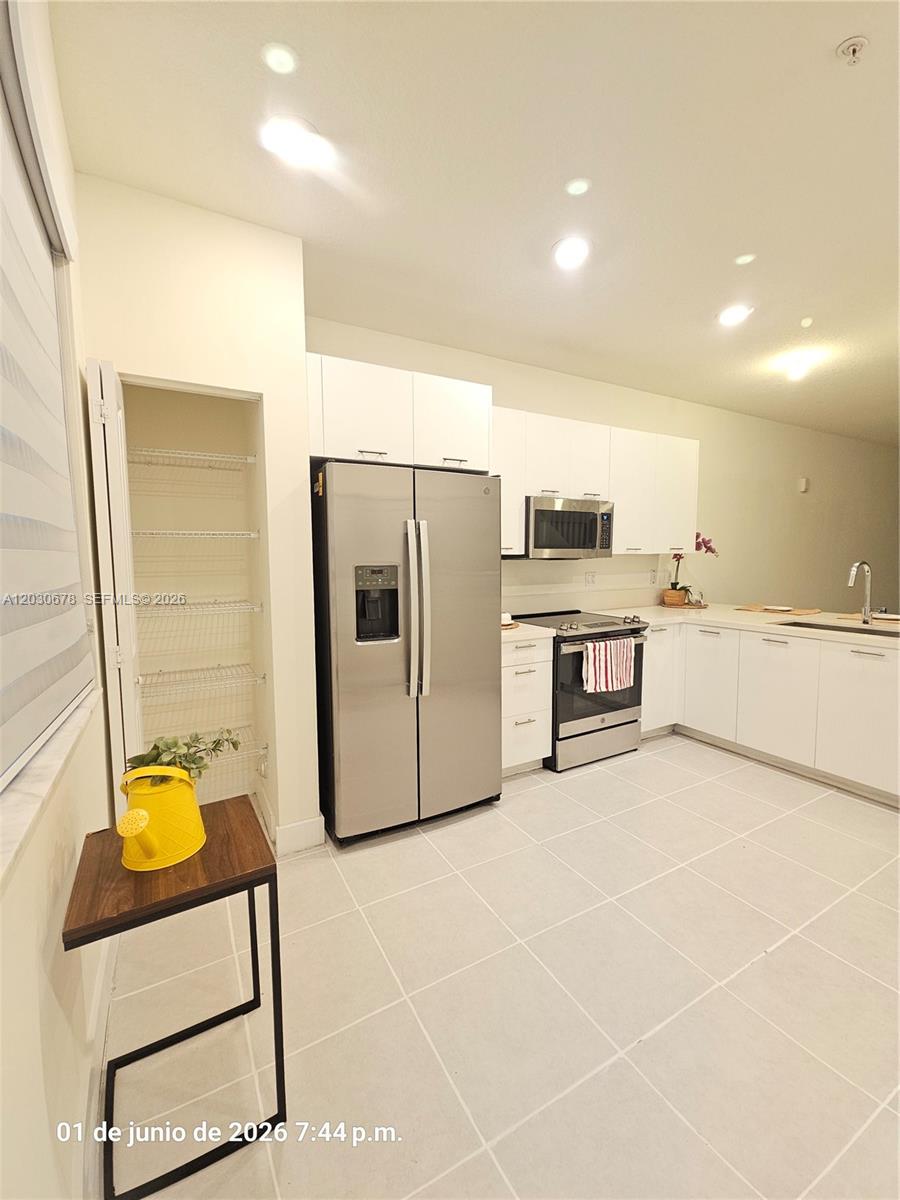 LANDMARK AT DORAL - Residential