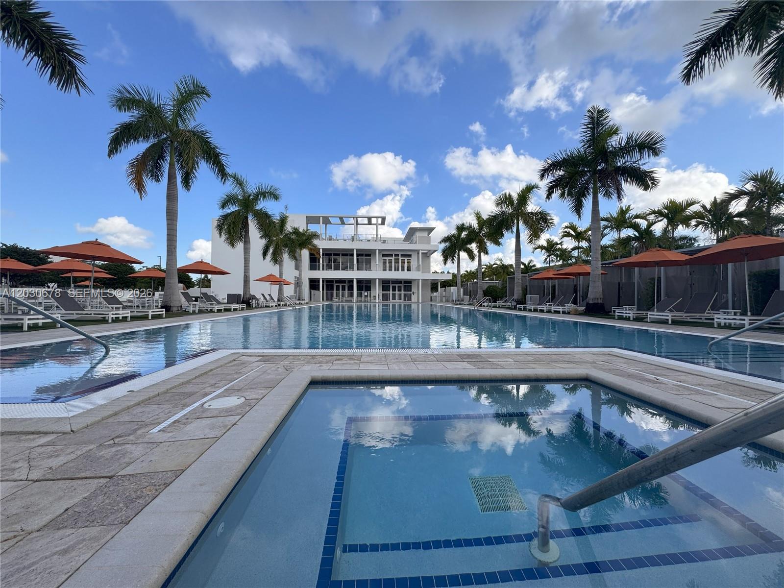 LANDMARK AT DORAL - Residential