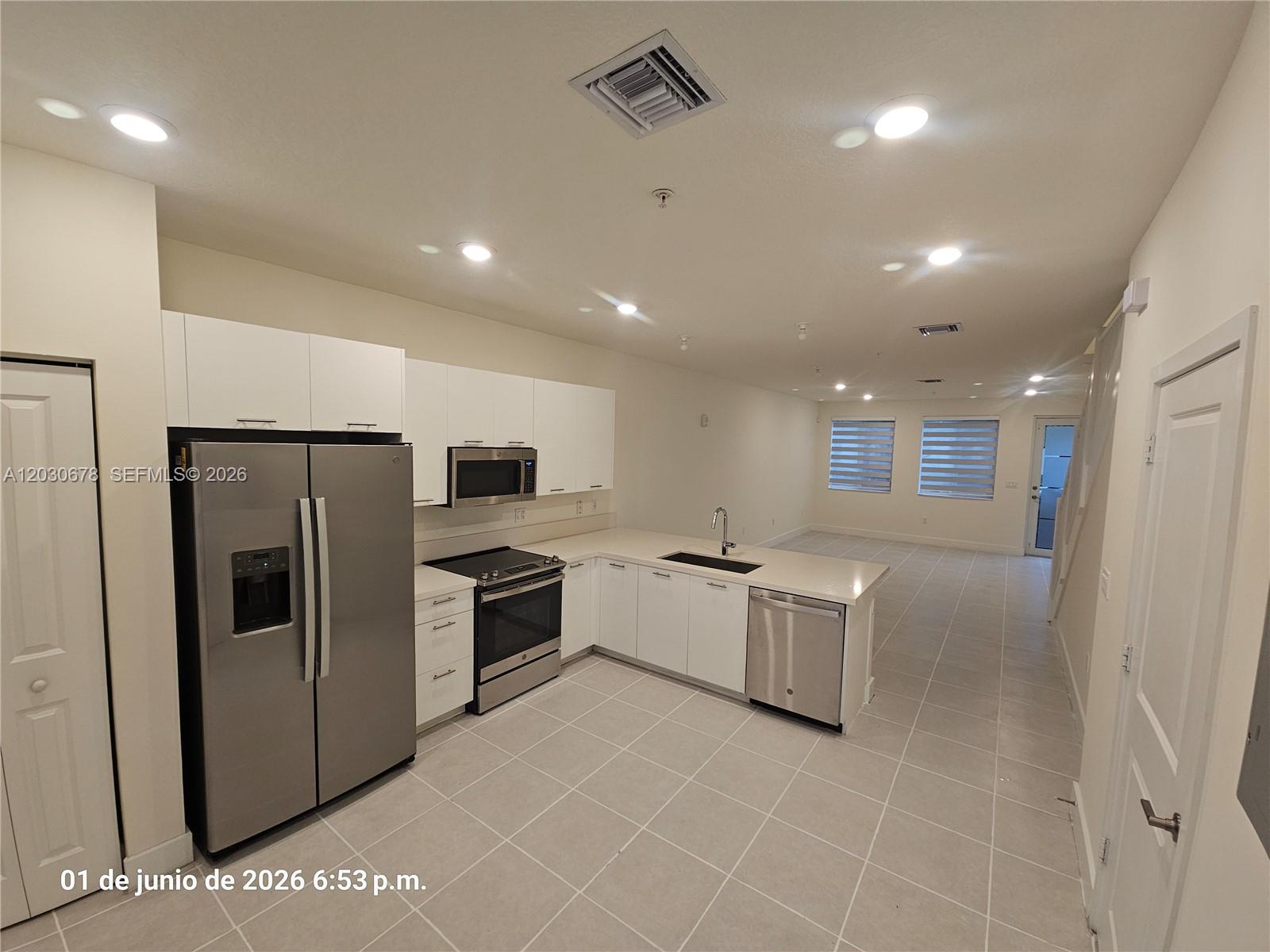 LANDMARK AT DORAL - Residential