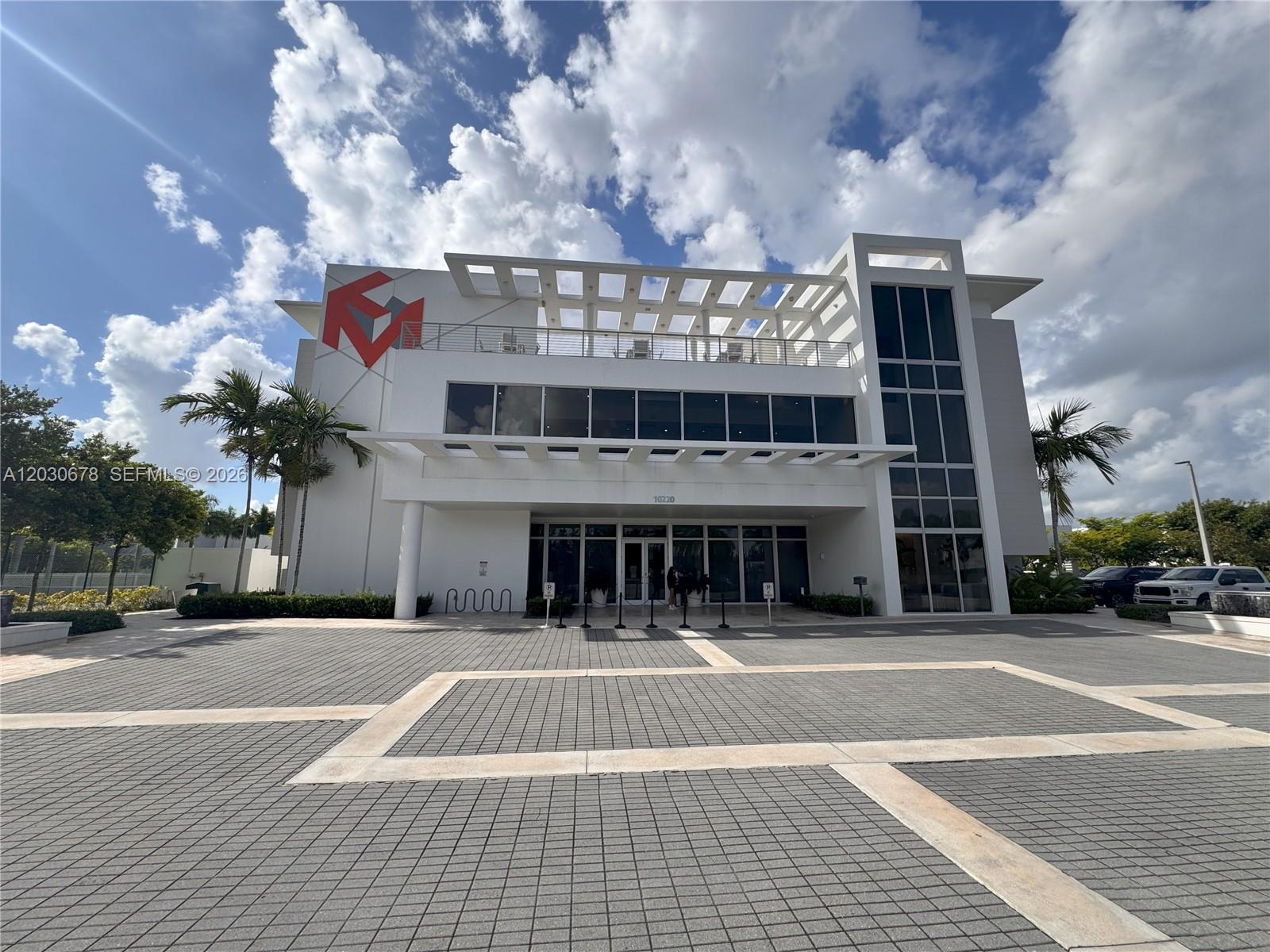LANDMARK AT DORAL - Residential