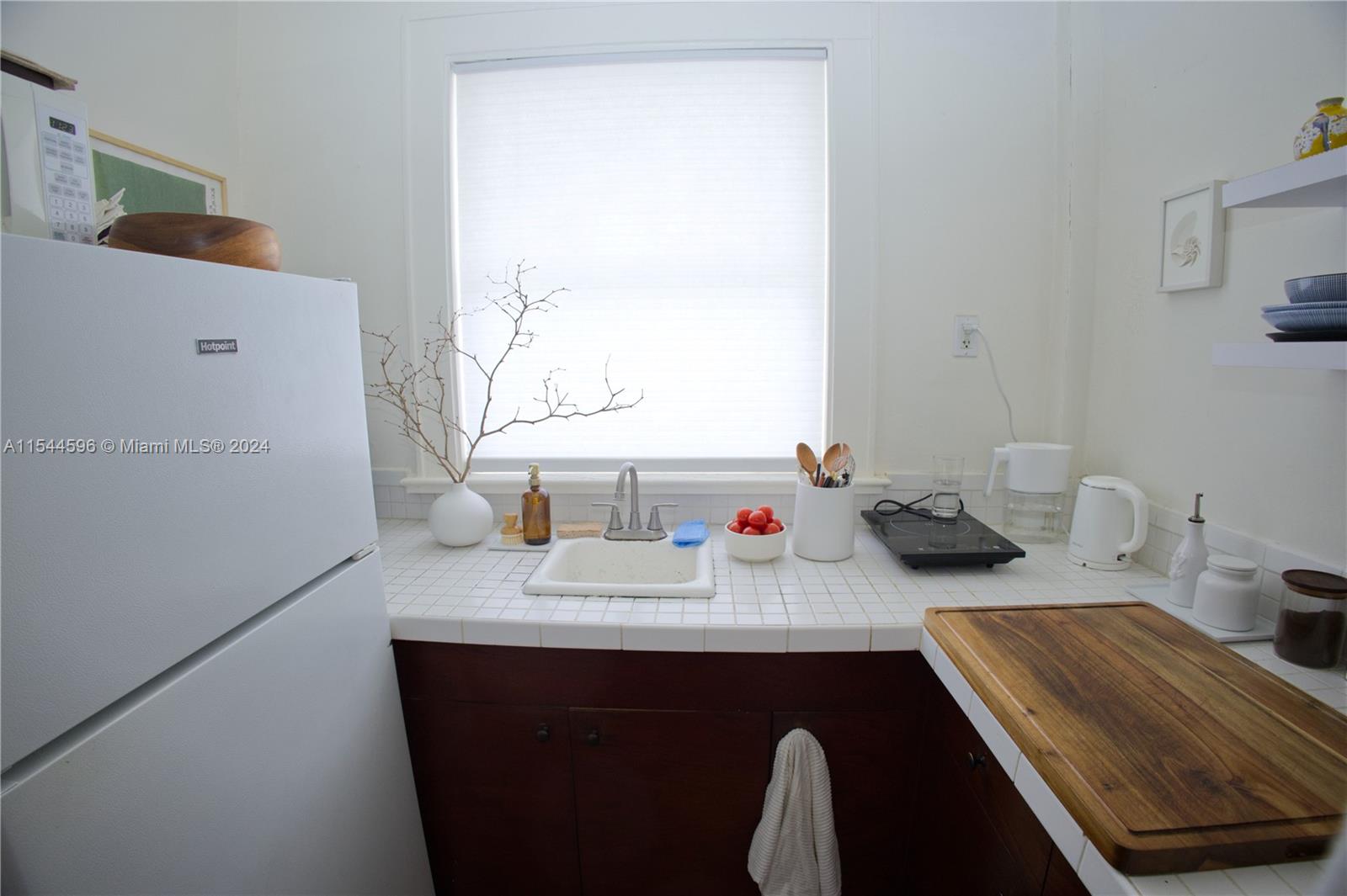 SEVILLA CONDO - Residential