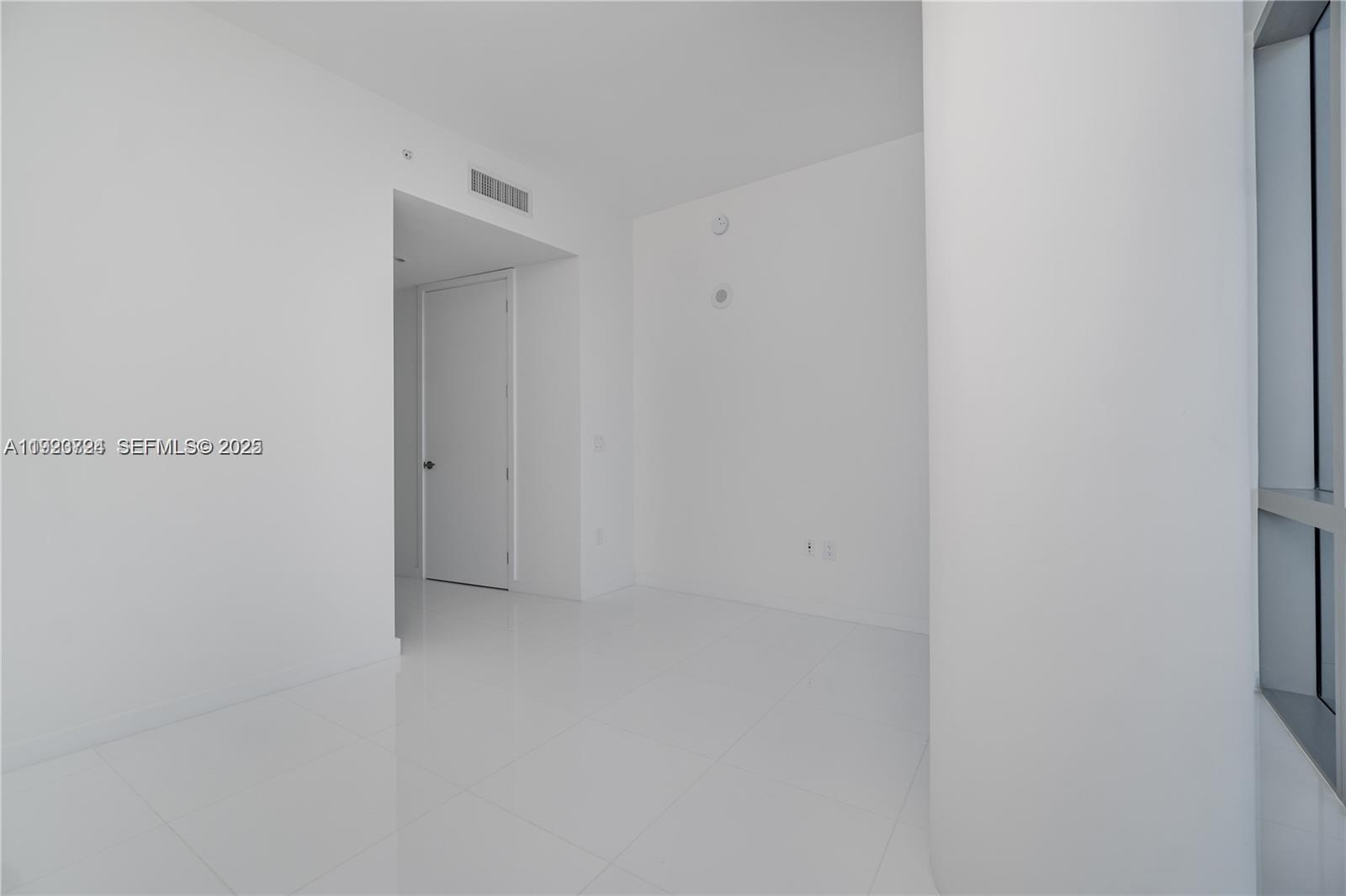 PARAMOUNT MIAMI WORLDCENT - Residential