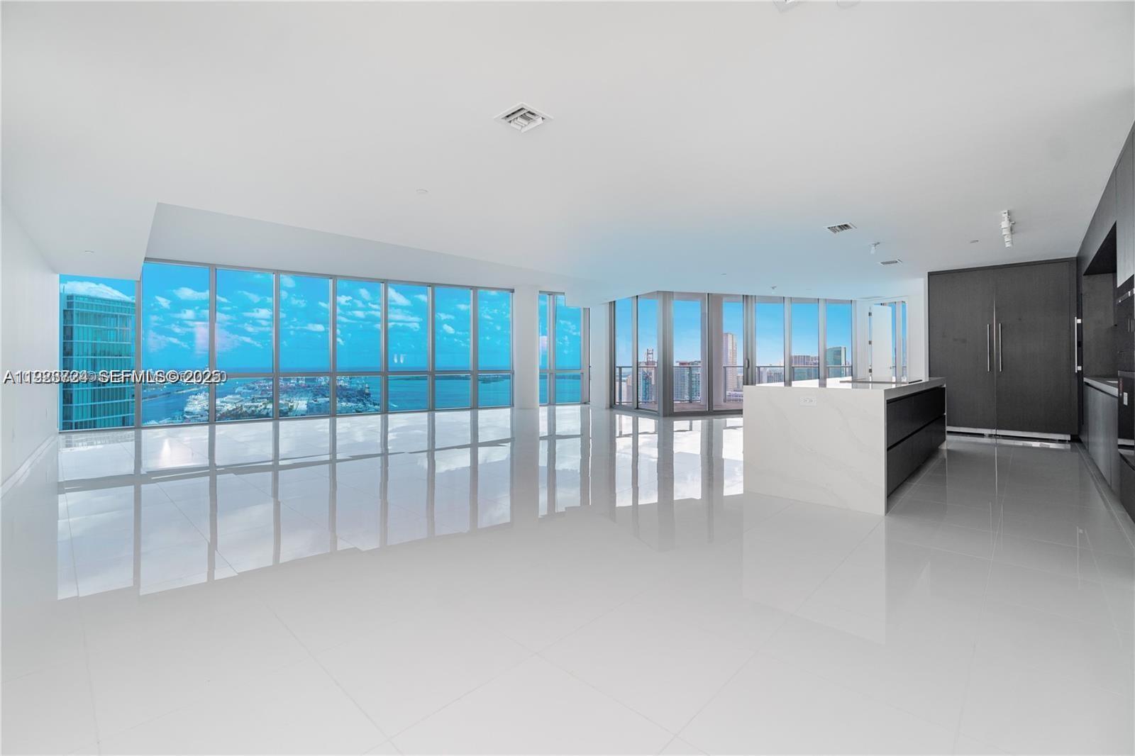 PARAMOUNT MIAMI WORLDCENT - Residential