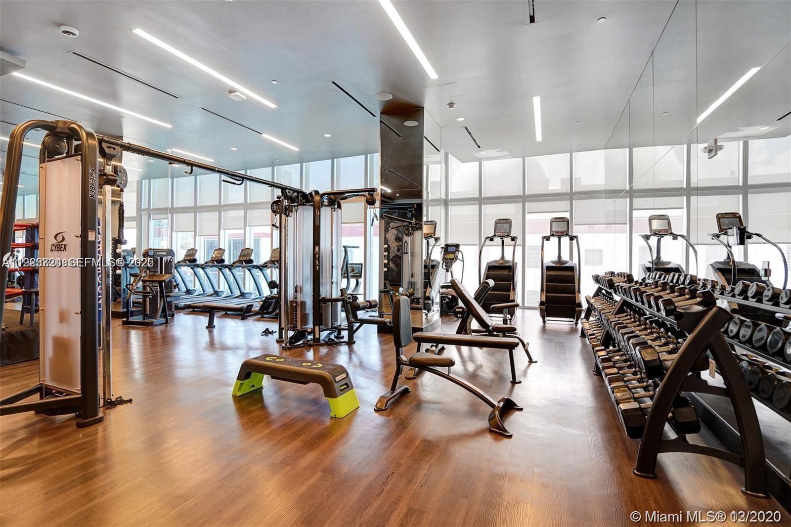 PARAMOUNT MIAMI WORLDCENT - Residential