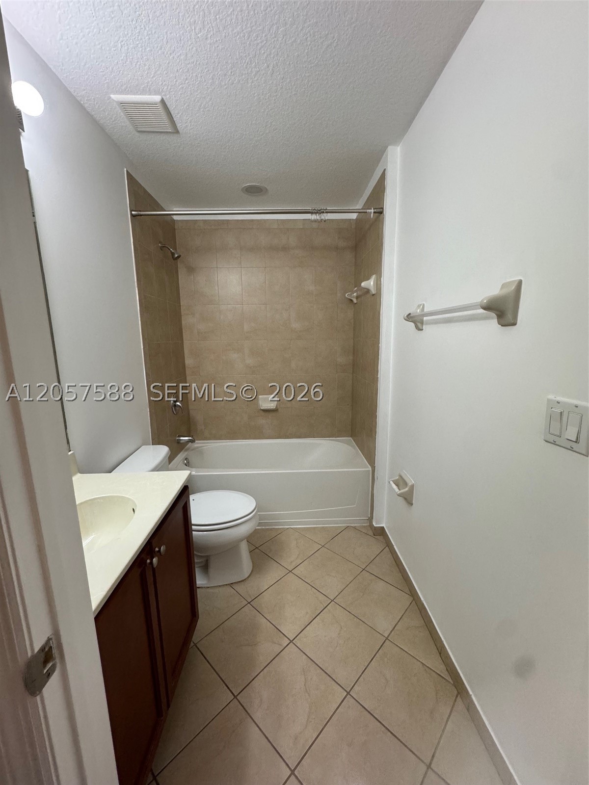 ST MORITZ AT DORAL CONDO - Residential