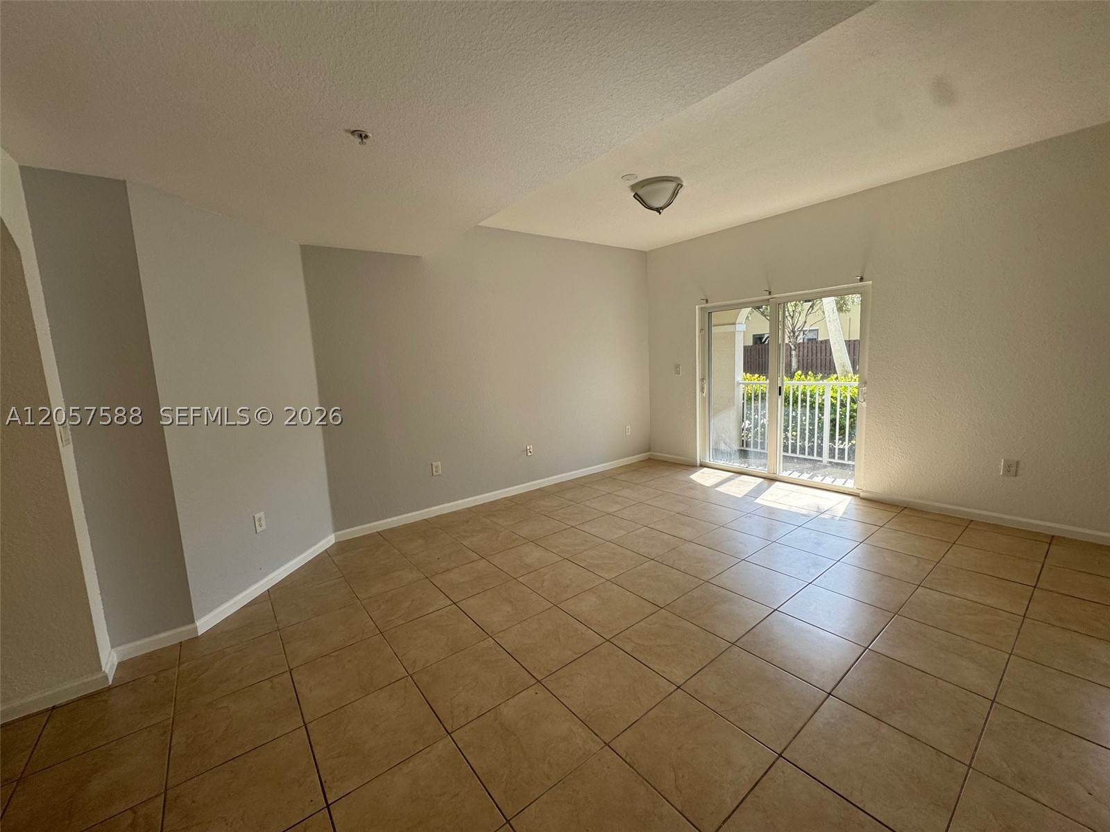 ST MORITZ AT DORAL CONDO - Residential
