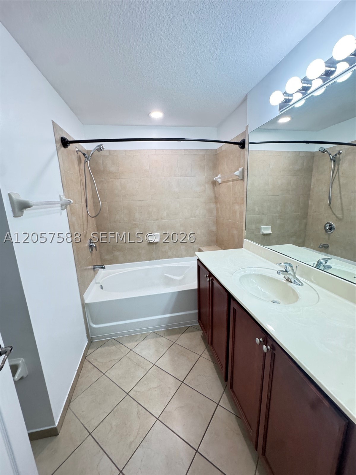 ST MORITZ AT DORAL CONDO - Residential