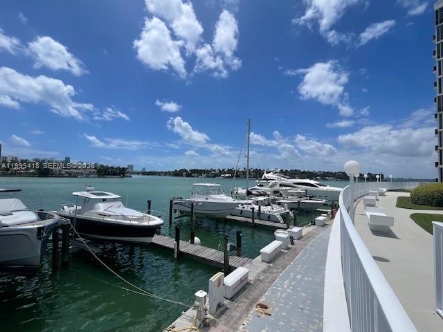KING COLE CONDO - Residential