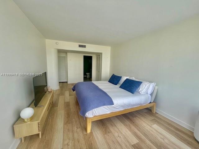KING COLE CONDO - Residential