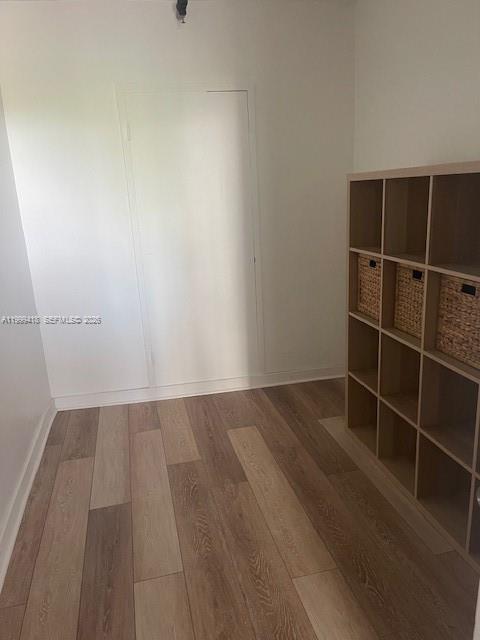 KING COLE CONDO - Residential