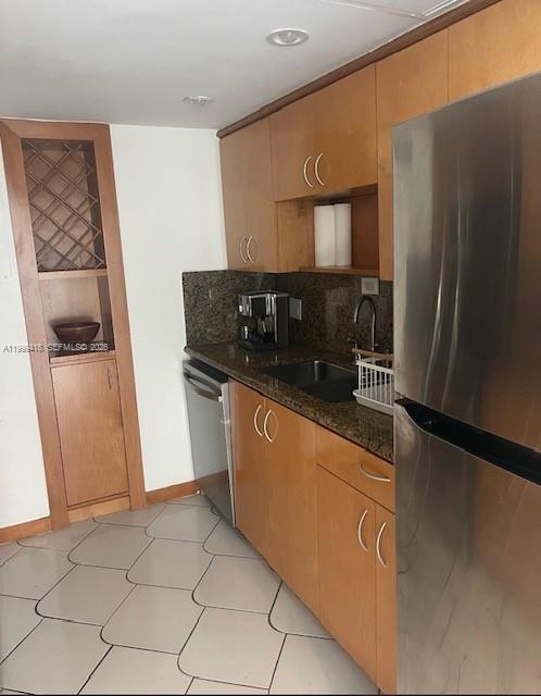 KING COLE CONDO - Residential
