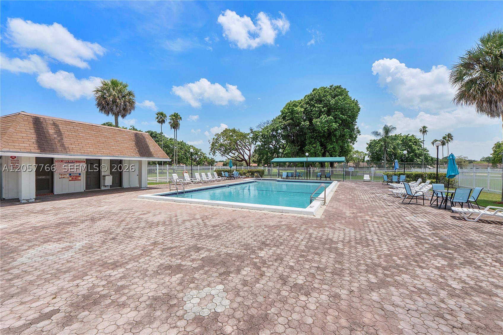 LAKEWOOD ON THE GREEN SEC - Residential