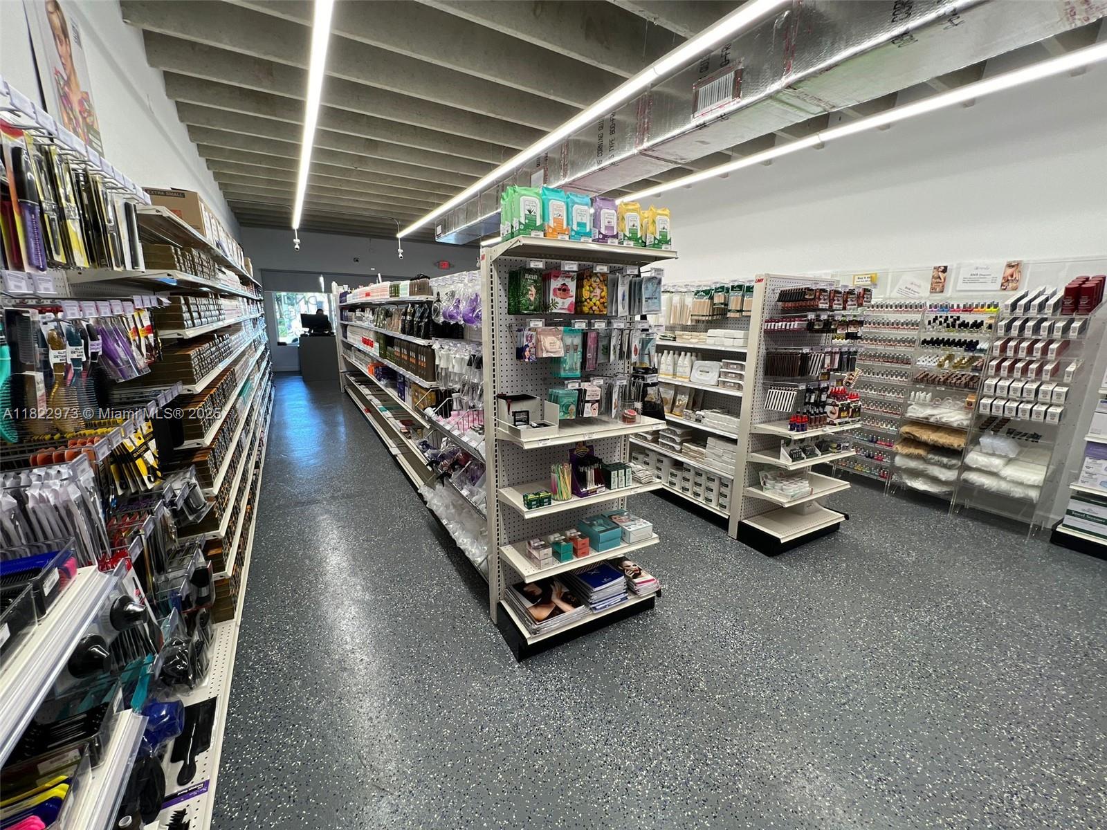 Business Opportunity – Turnkey Operation for Sale!
Welcome to this prime business opportunity located at 3645 W 16th Ave, Hialeah! Please note: this listing is for the sale of the business only, not the commercial property. The spacious leased unit offers excellent visibility and foot traffic, ideal for retail, boutique, or service-oriented businesses. With a generous floor plan, large display windows, and modern finishes, this space is ready for your continued success. The interior features an open layout that can be customized to your needs, and there's ample parking for customers. Located in a vibrant neighborhood surrounded by shops, restaurants, and community amenities. Don't miss your chance to own a profitable business in one of Hialeah’s most high-demand areas!