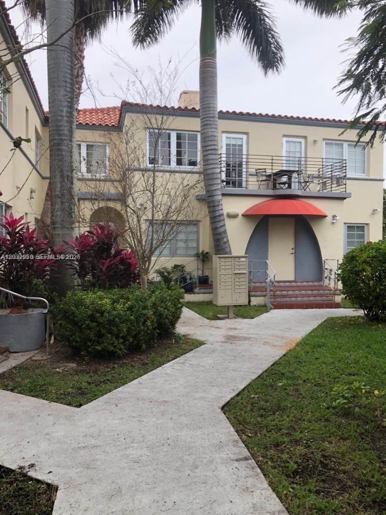 EVA CONDO - Residential