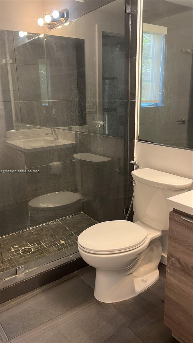 EVA CONDO - Residential