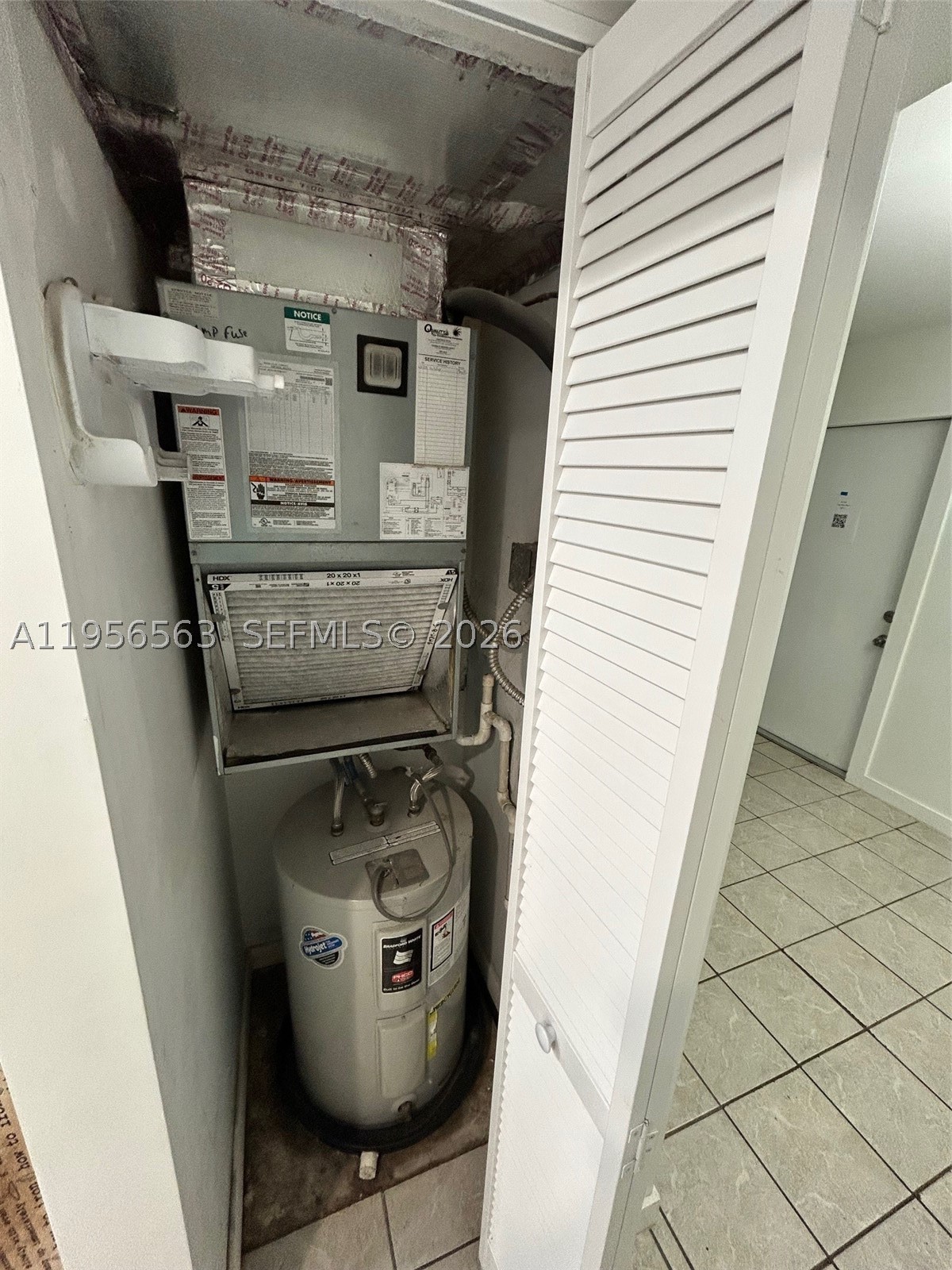 OAK TREE GARDEN CONDO - Residential