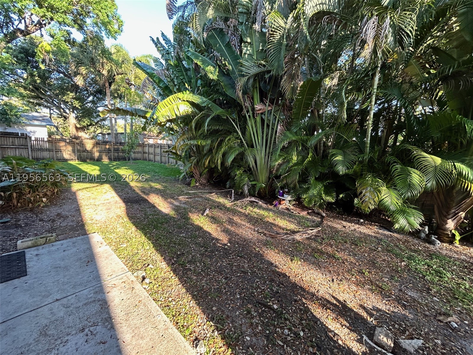 OAK TREE GARDEN CONDO - Residential